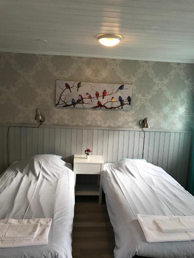 Bed and Breakfast Kastelholms Gästhem Sund Exterior foto